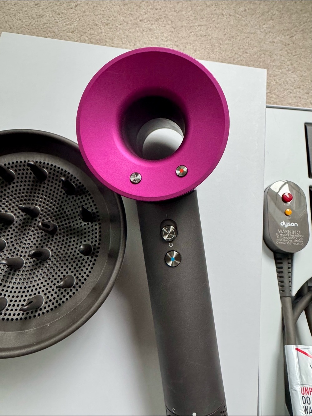 Dyson Supersonic HD01 Iron/Fuchsia with Box & 3 Attachments - Picture 10 of 12